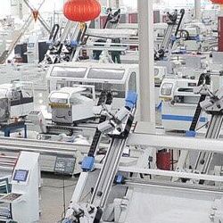 聚焦門窗與中空玻璃設(shè)備，濟(jì)南勝豪機(jī)械引領(lǐng)技術(shù)開(kāi)發(fā)新浪潮